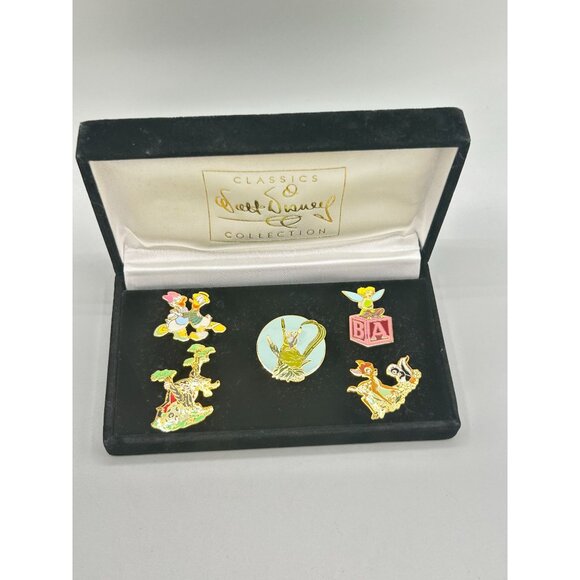 Walt Disney Classics Collection Boxed 5 Pin Set Sculpture Series New in Box - Picture 2 of 10